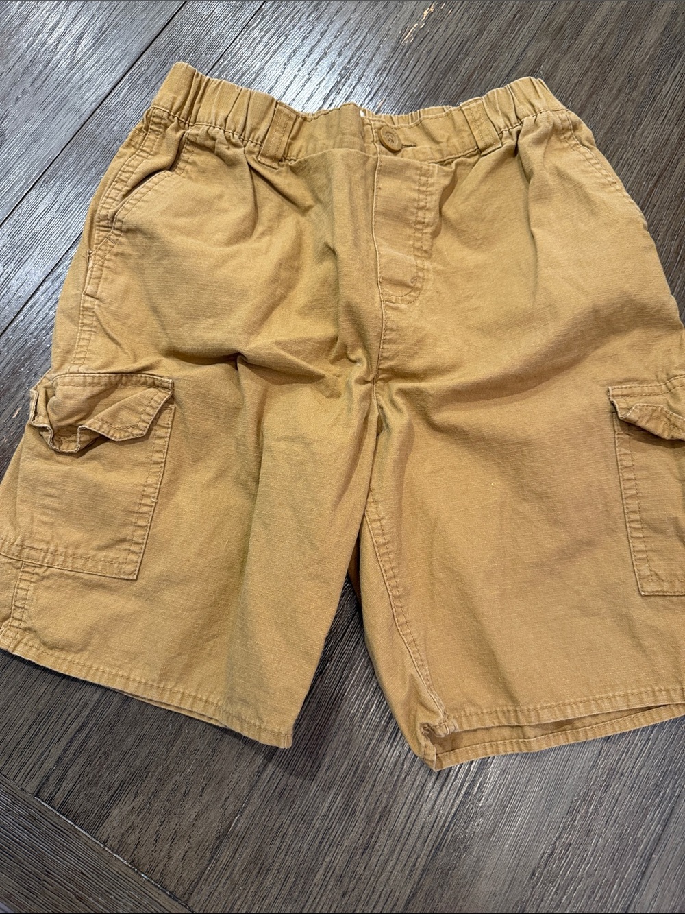 Levis boy's Cargo Shorts in Tan
